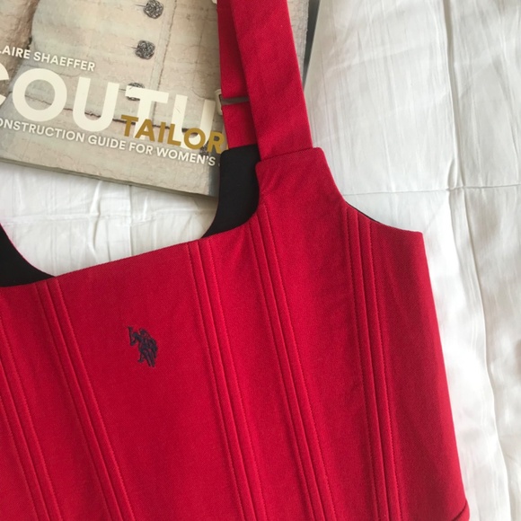 Corset - Picture 7 of 9